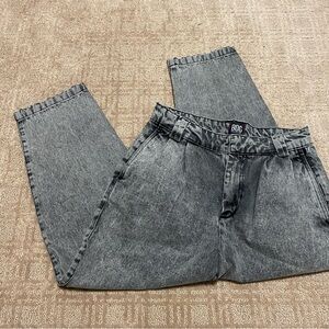 {Urban Outfitters| BDG} Paperbag Style Straight Ankle Length Jeans ~ Size 26